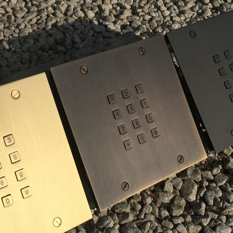Keypads in bronze or steel from Fasttel